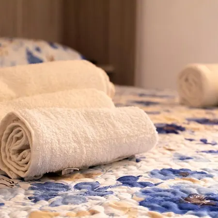 Il Cortile Degli Ulivi Bed & Breakfast *
